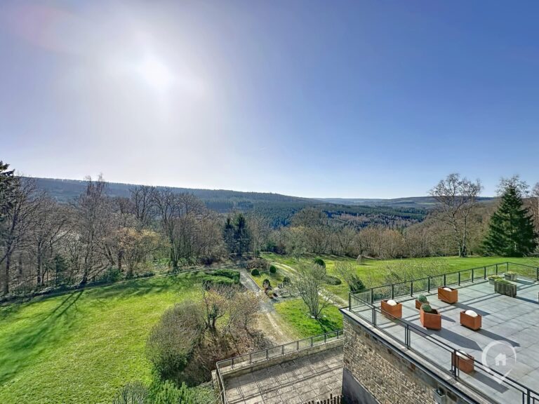 Condrogest - VENDU !!! Appartement rénové à vendre à Nassogne, vue sur la nature