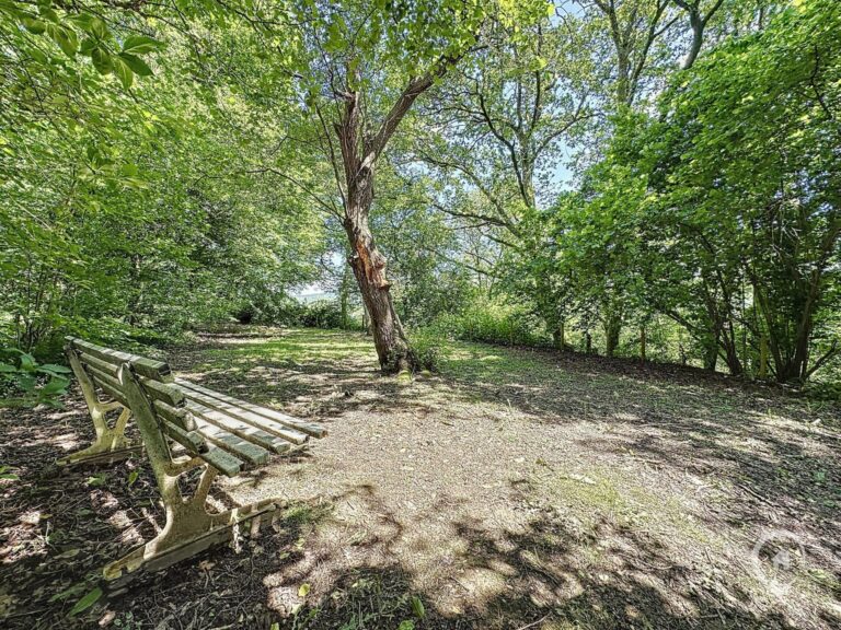 Condrogest - VENDU !!! Appartement rénové à vendre à Nassogne, vue sur la nature