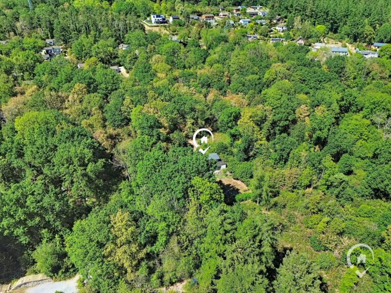 Condrogest - Maison 4 façades à vendre au cœur des bois à Waulsort