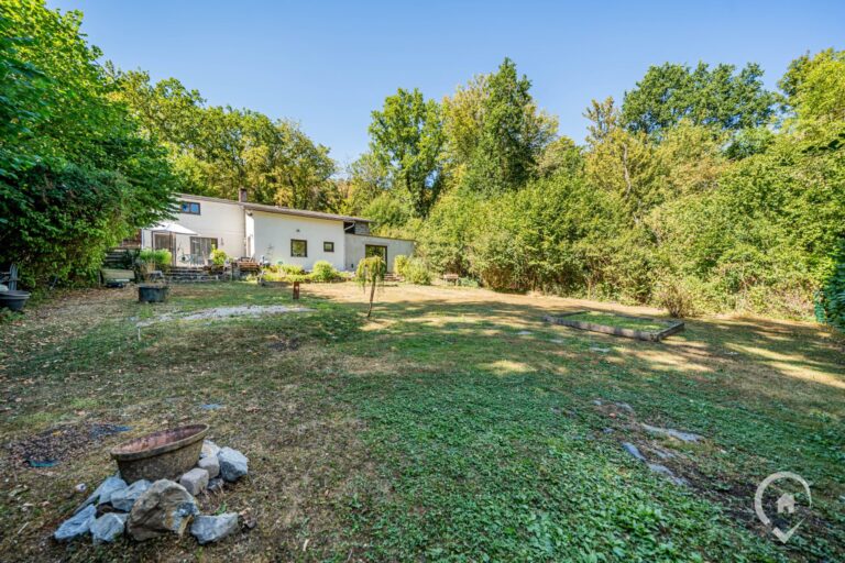 Condrogest - Maison 4 façades à vendre au cœur des bois à Waulsort