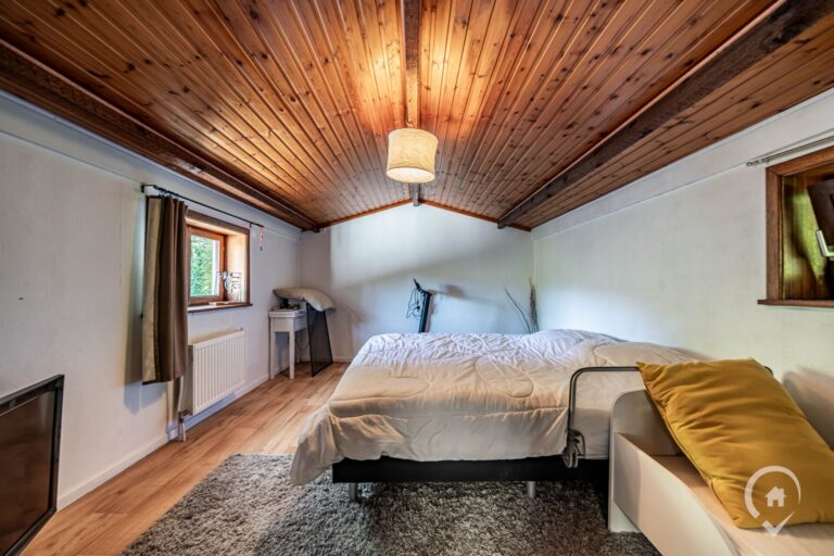 Condrogest - Maison 4 façades à vendre au cœur des bois à Waulsort