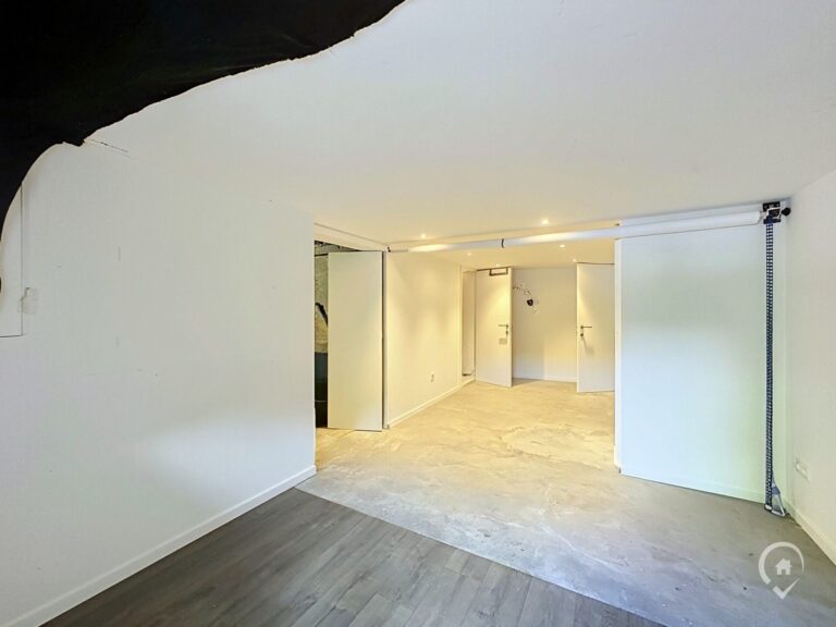 Condrogest - VENDU !!! Magnifique villa à Erpent sur 8 ares avec caves et garage