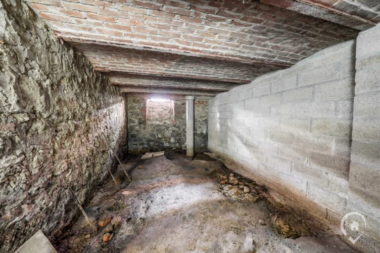 Condrogest - Maison 3 chambres à vendre au centre d'Hastière