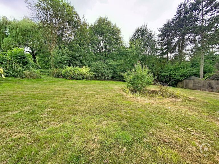 Condrogest - Villa 4 façades à Profondeville avec terrain constructible