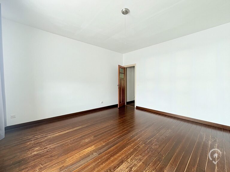 Condrogest - SOUS OPTION !!! Maison 4 chambres avec jardin à vendre à Ciney