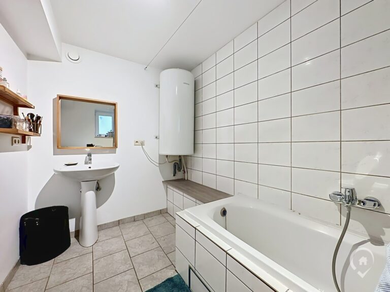 Condrogest - Appartement 1 chambre à vendre à Somme-Leuze