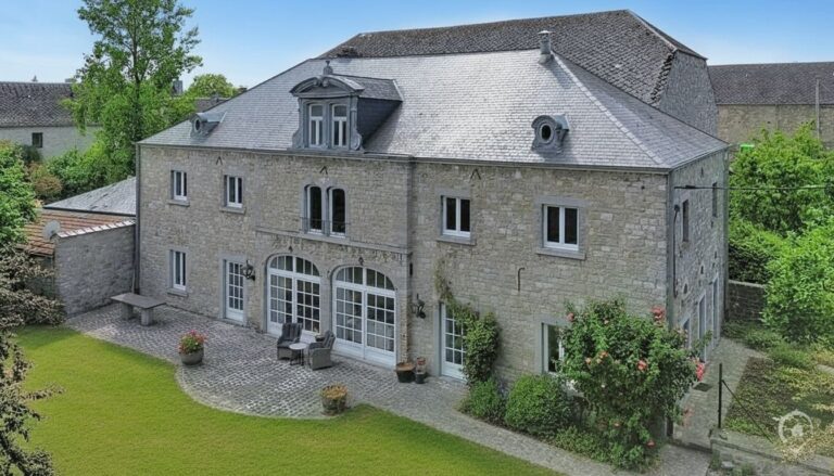 Condrogest - Propriété à Naninne de 350m² habitable sur 13 ares