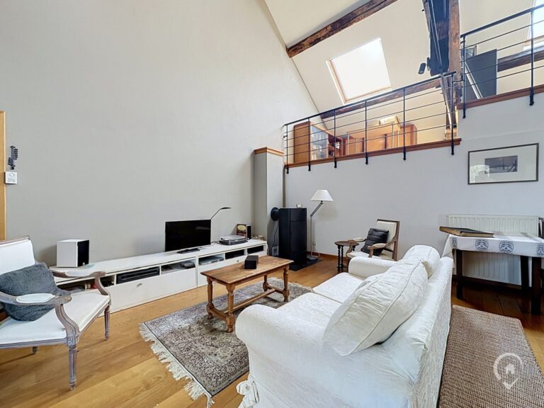Condrogest - Propriété à Naninne de 350m² habitable sur 13 ares
