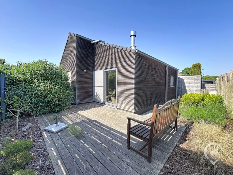 Condrogest - Chalet 4 façades avec terrasse à vendre à Yvoir - La Gayolle