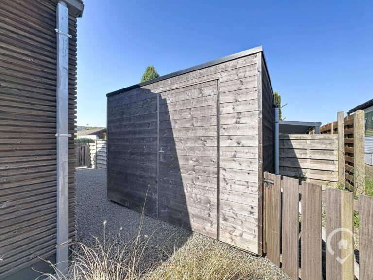 Condrogest - Chalet 4 façades avec terrasse à vendre à Yvoir - La Gayolle
