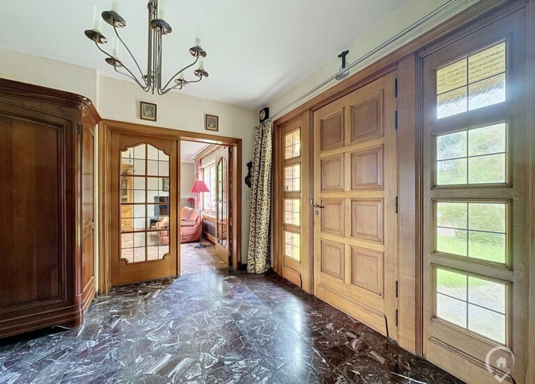 Condrogest - Villa 4 façades 3 chambres à vendre à Haillot