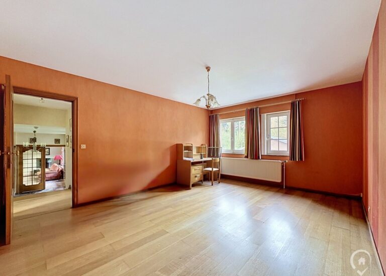 Condrogest - Villa 4 façades 3 chambres à vendre à Haillot