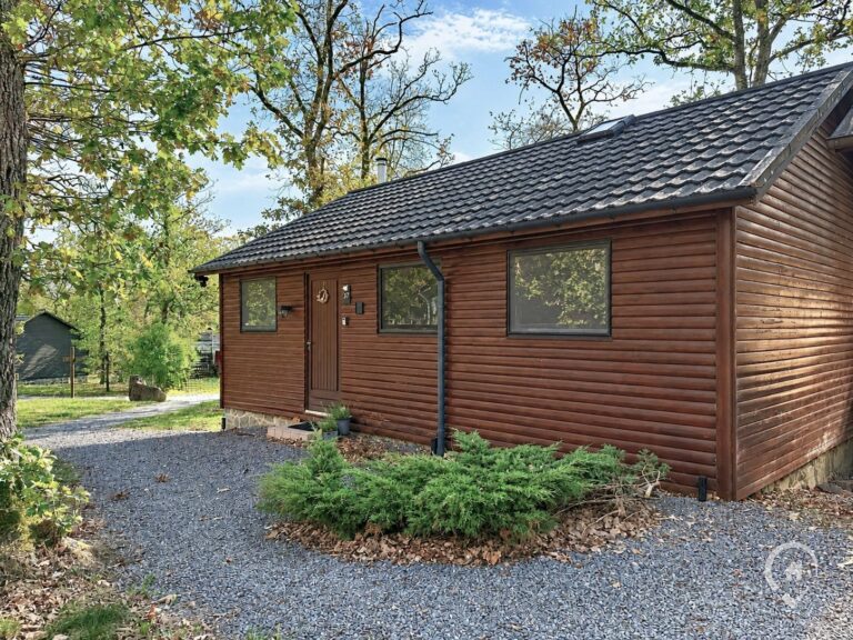 Condrogest - Chalet 3 chambres avec permis pour gîte 6 personnes à vendre