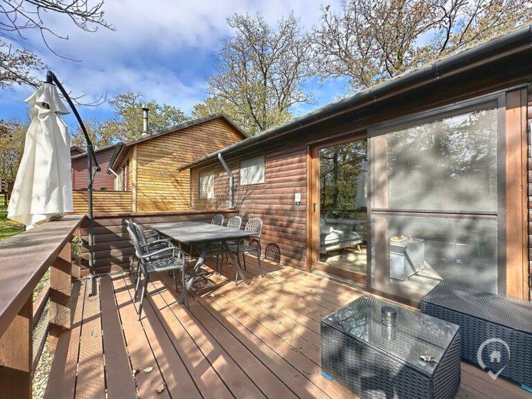 Condrogest - Chalet 3 chambres avec permis pour gîte 6 personnes à vendre