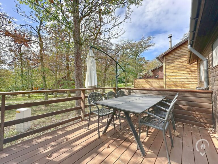 Condrogest - Chalet 3 chambres avec permis pour gîte 6 personnes à vendre