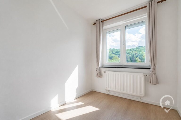 Condrogest - Maison 4 façades 3 chambres à vendre à Hastière