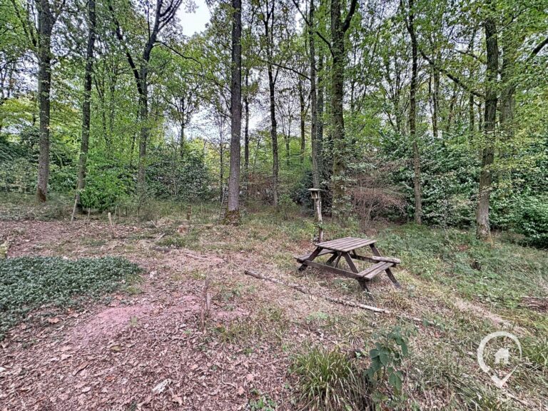 Condrogest - Chalet à vendre à Annevoie – bois de Marly