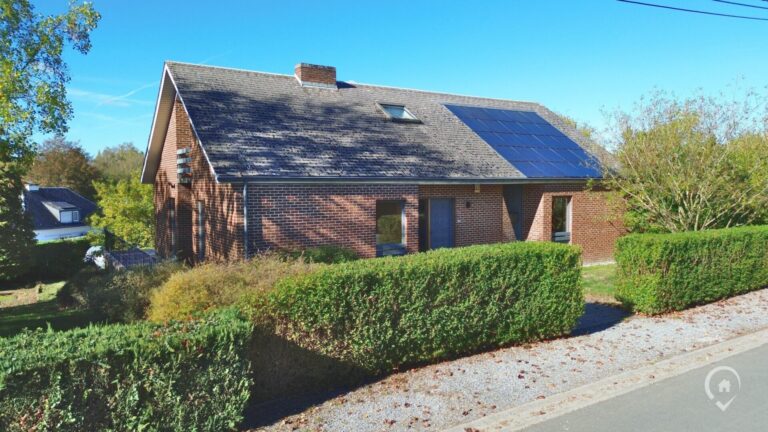Condrogest - Maison 5 chambres avec 2 salles bains dont une PMR