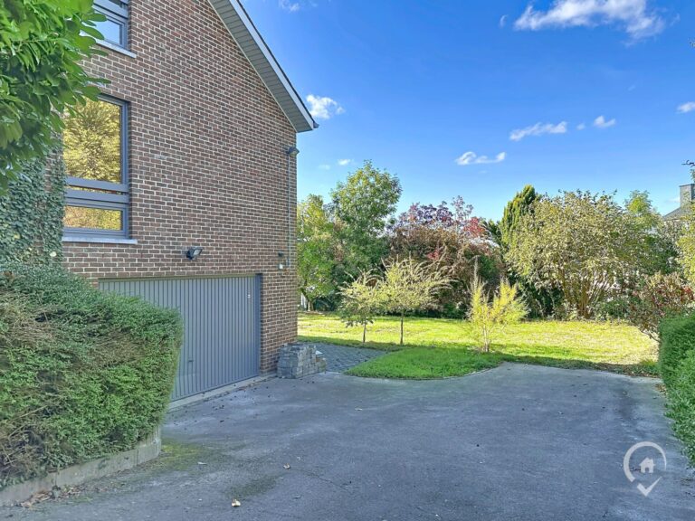 Condrogest - Maison 5 chambres avec 2 salles bains dont une PMR