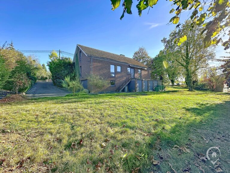 Condrogest - Maison 5 chambres avec 2 salles bains dont une PMR