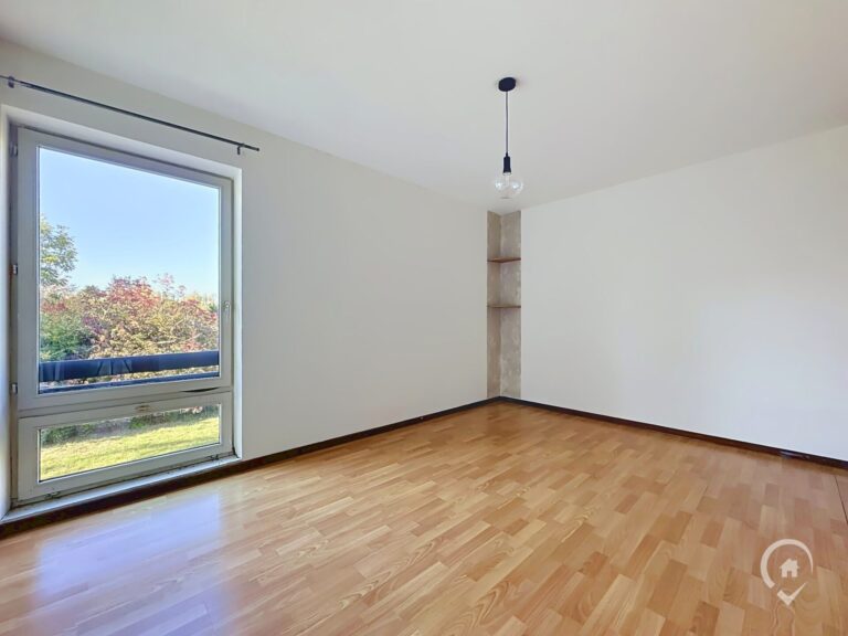 Condrogest - Maison 5 chambres avec 2 salles bains dont une PMR