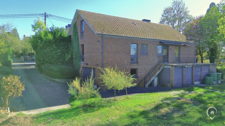 Condrogest - Maison 5 chambres avec 2 salles bains dont une PMR