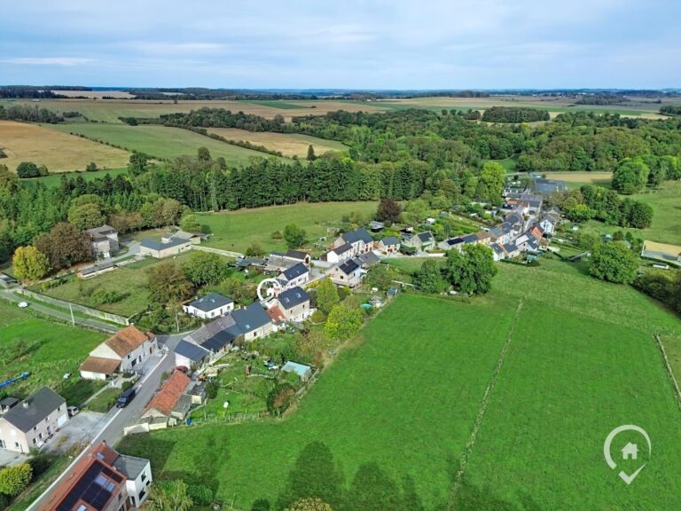 Condrogest - Maison en pierre à vendre à Miavoye